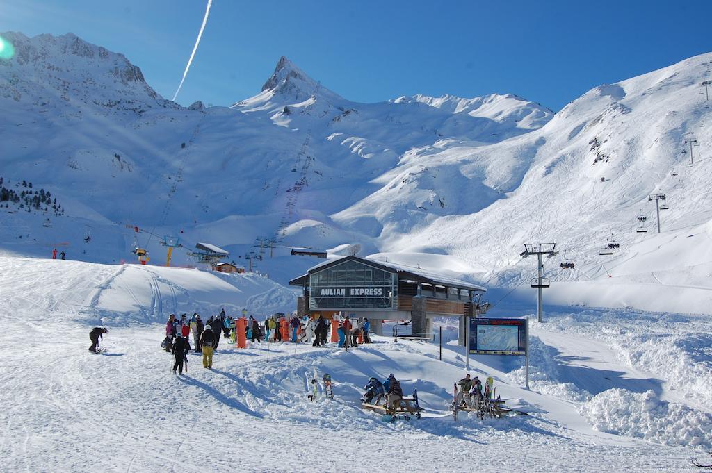 Gite La Maisonnee Sazos Exterior photo